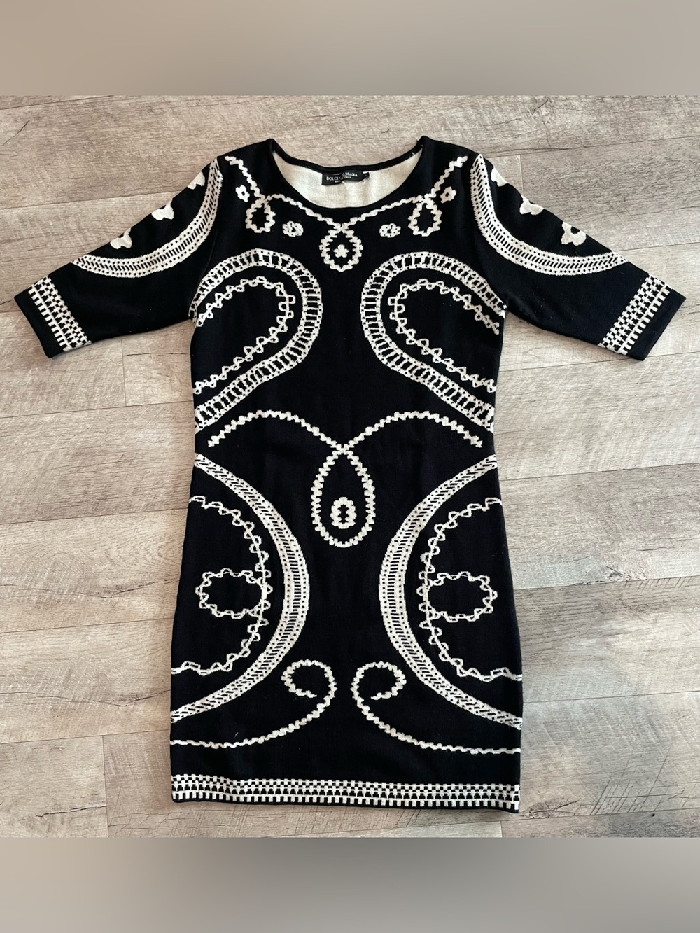 Black & White Embroidered-Pattern Short Sleeve Mini Dress